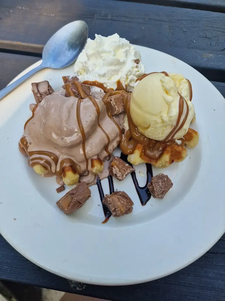 Billie_Badger Box_Kirkby in Ashfield_review