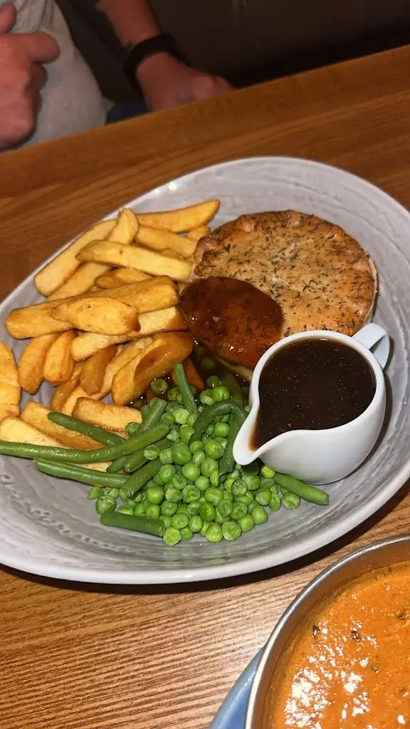 Samantha Egginton_The Kingsway_Kirkby in Ashfield_review