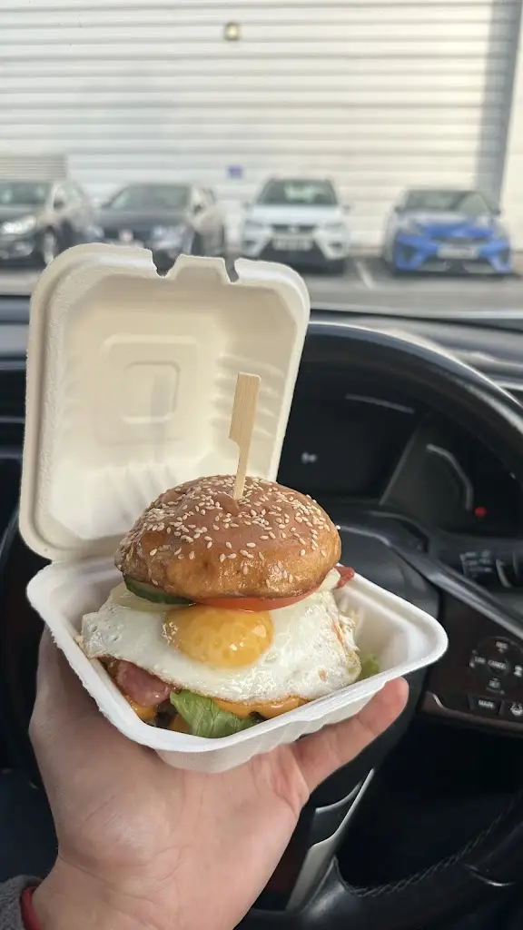 Igors Rimasevskis_Munchies_Kirkby in Ashfield_recensione