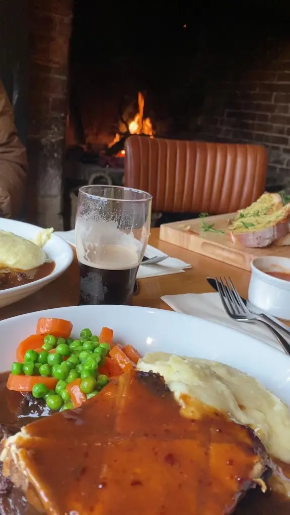 Elephants Head_Lamberhurst_slider_image_2