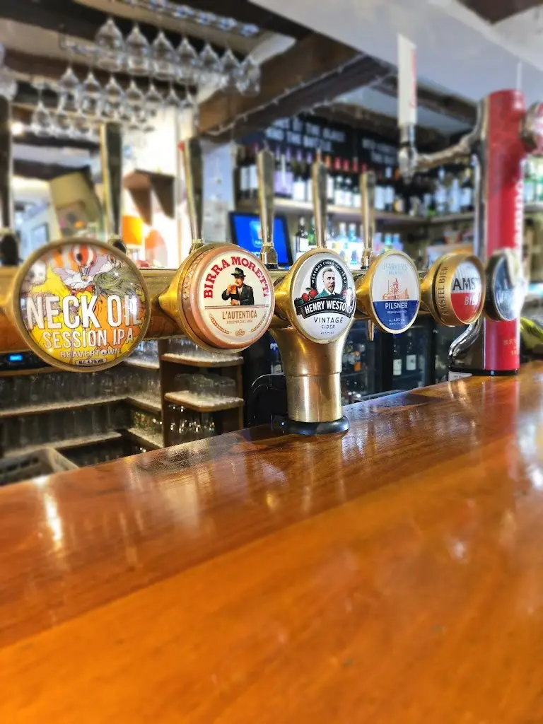 Elephants Head_Lamberhurst_slider_image_3