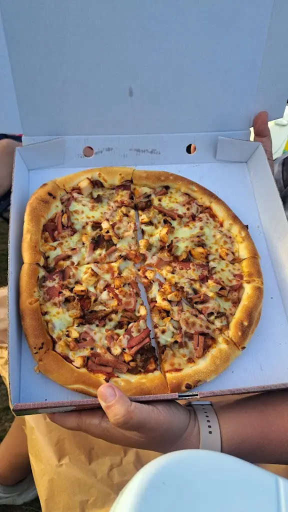 Steven Logan_Santorino Kirkby Stephen_Kirkby Stephen_review