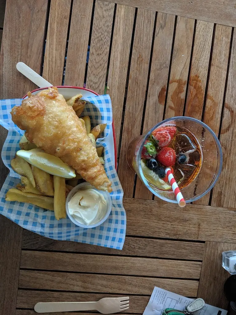 Menu_Perch on Lancing Beach_Lancing_image_5