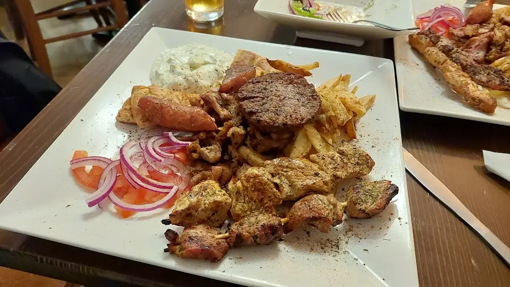 Menu_Yannis Greek restaurant_Lanchester_immagine_9