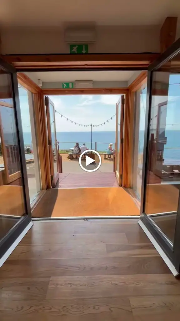 Silas Cove_Landrake_slider_image_2