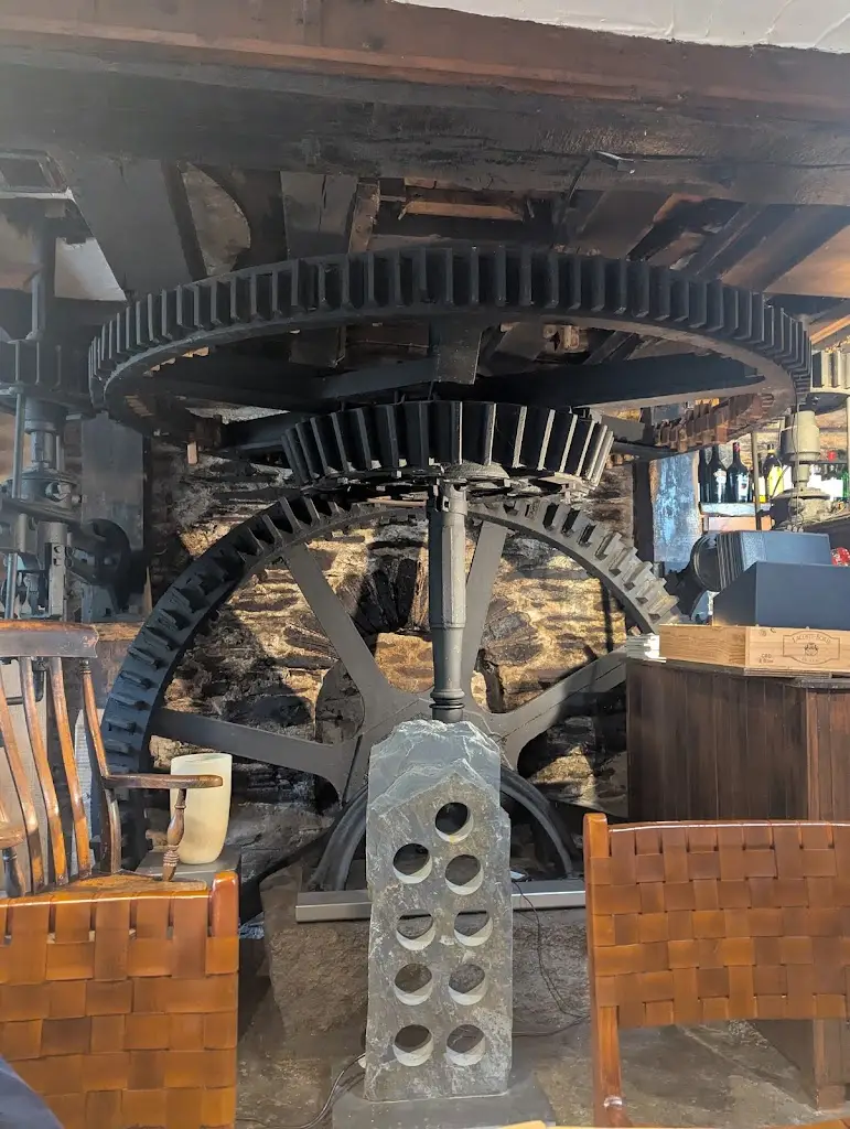 Phillipa Sands_Heskyn Mill_Landrake_review