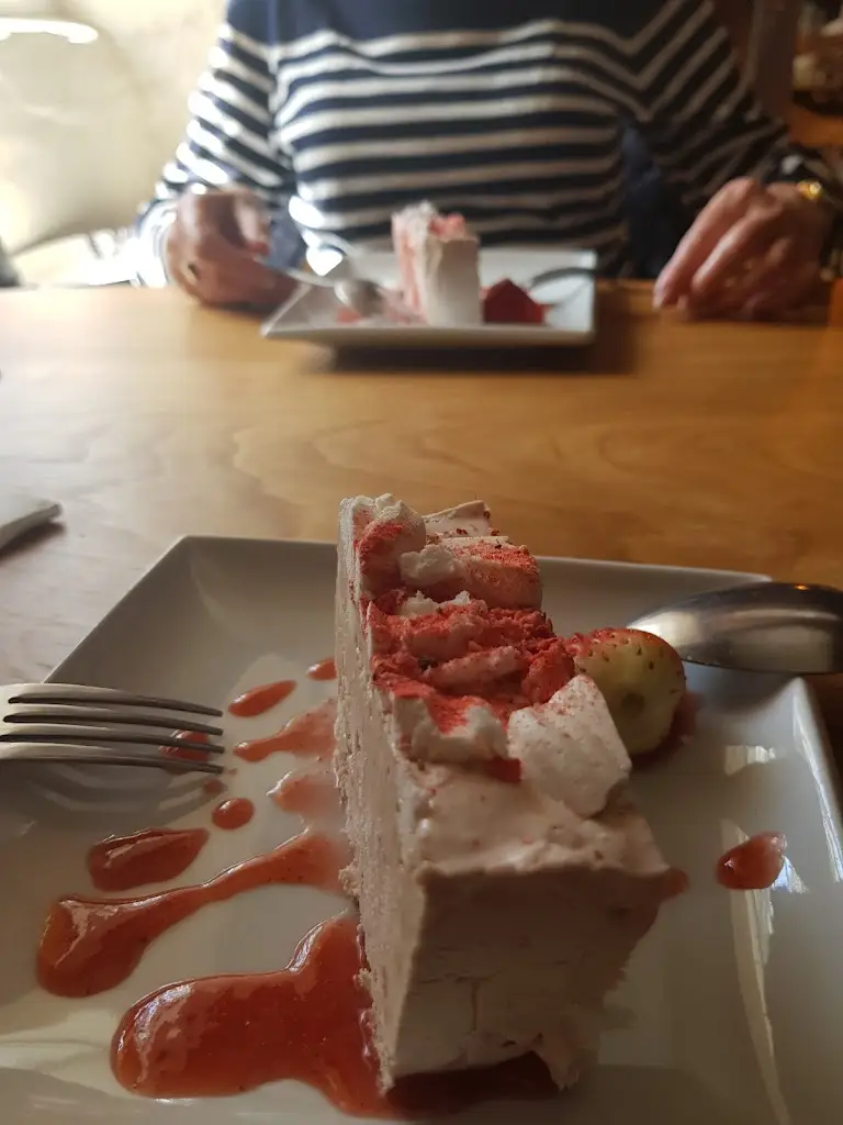 Paul Glyndwr Jones_Heskyn Mill_Landrake_review