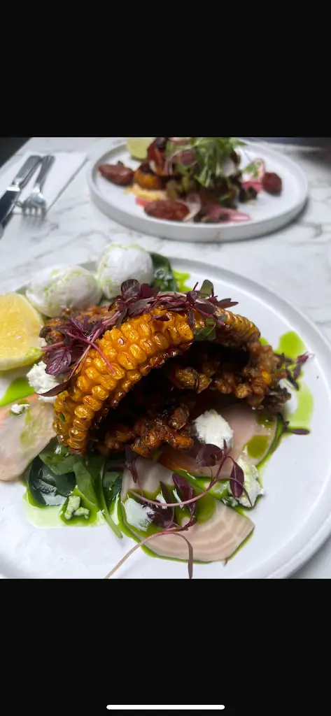 Suzanne Toal_Barbie Green_Barbican_avis