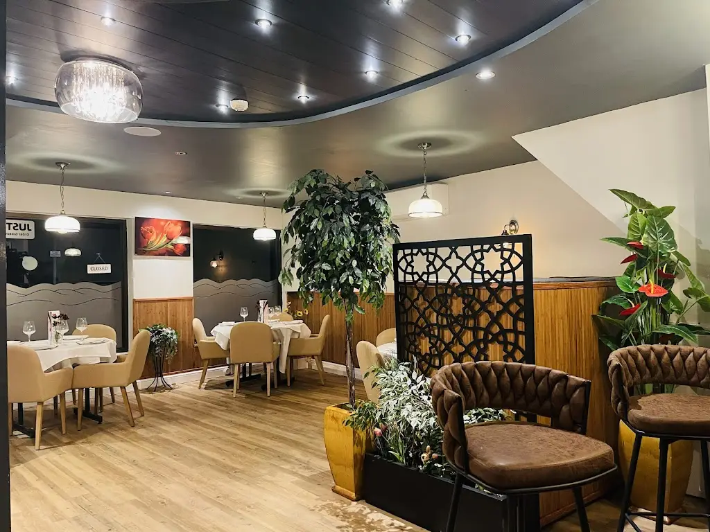 Eastern Taste restaurant in Knaphill