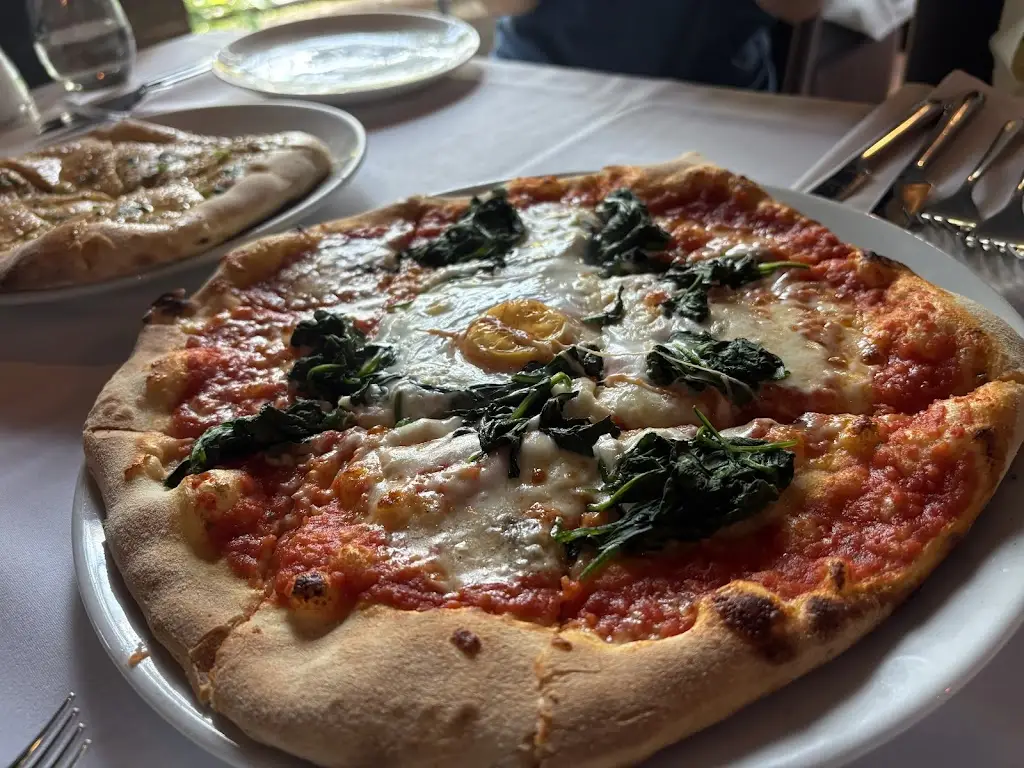 P_Bellini_Knaphill_review