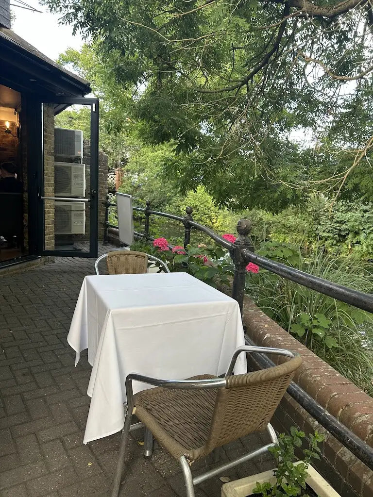 Bellini_Knaphill_slider_image_3