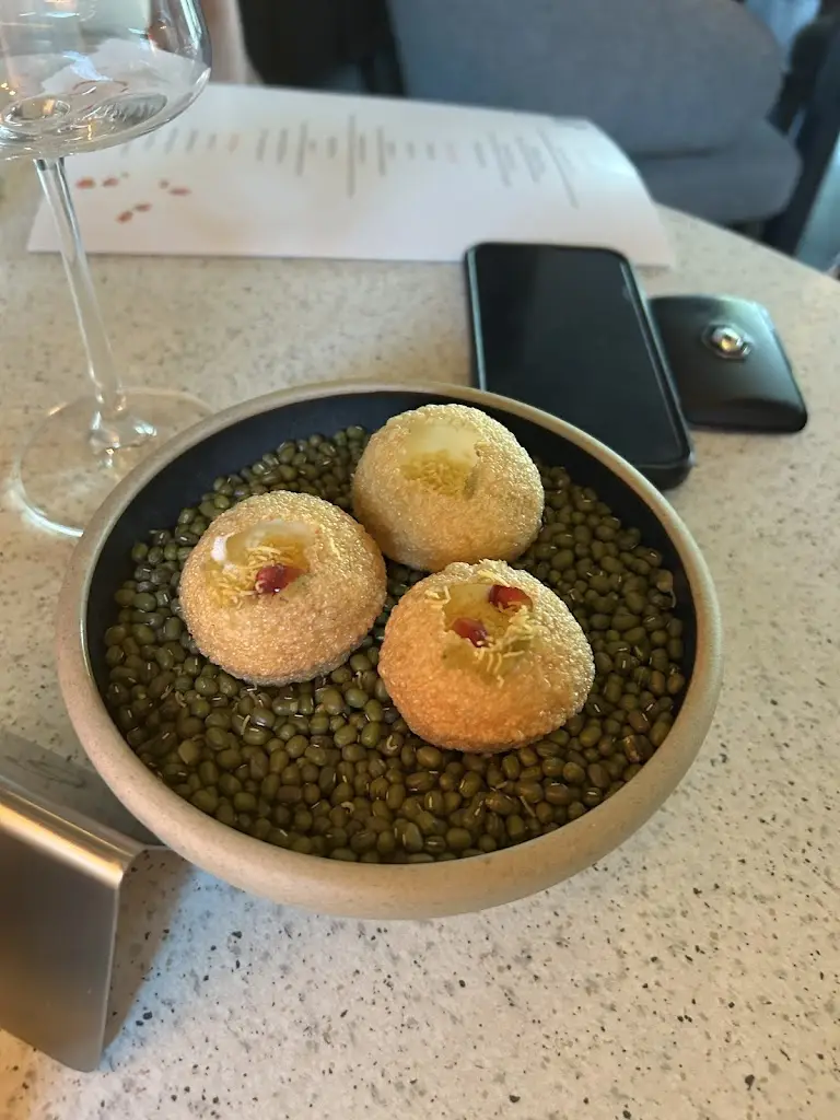 Katy Scott_Palli Hill St Johns Restaurant_Knaphill_recensione