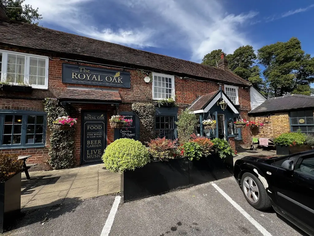 The Royal Oak Knaphill_Knaphill_slider_image_3