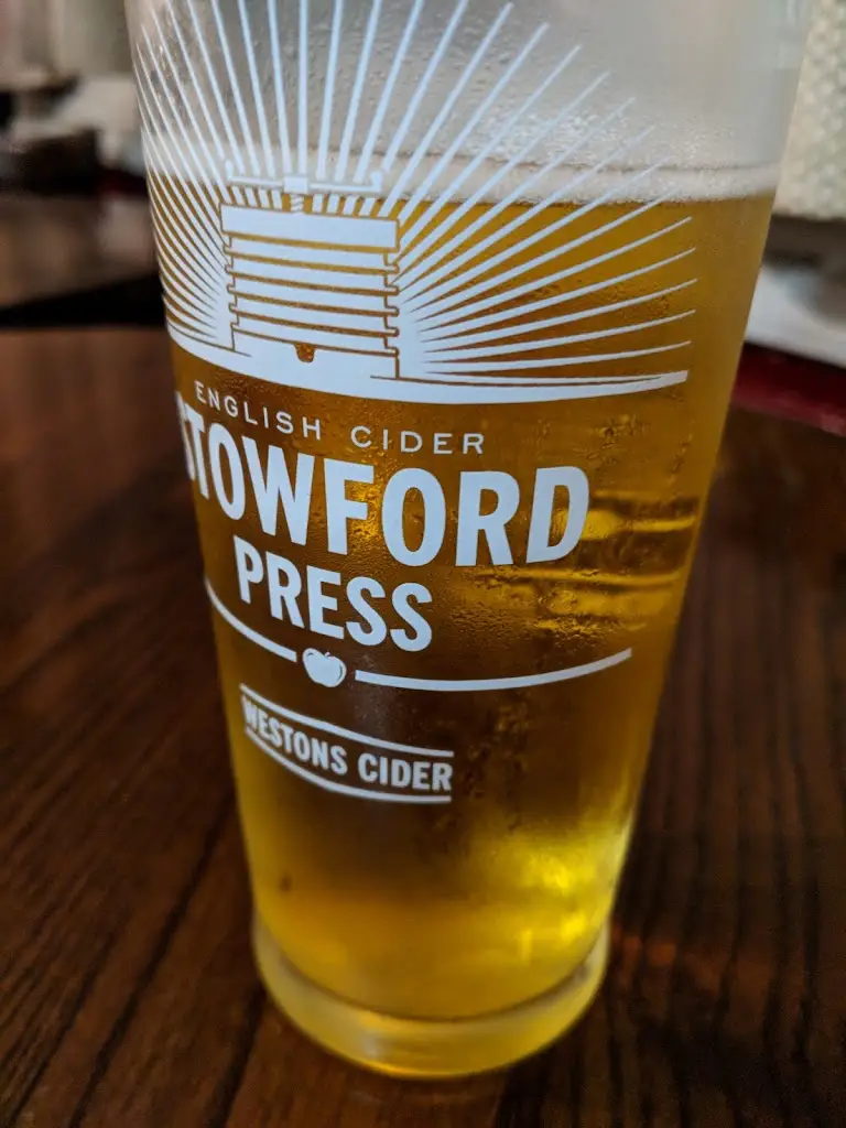 Menu_Crown Knaphill_Knaphill_image_1