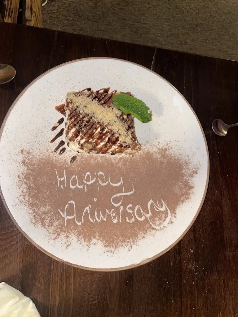 - lucarym_Eros Restaurant_Knowle_review