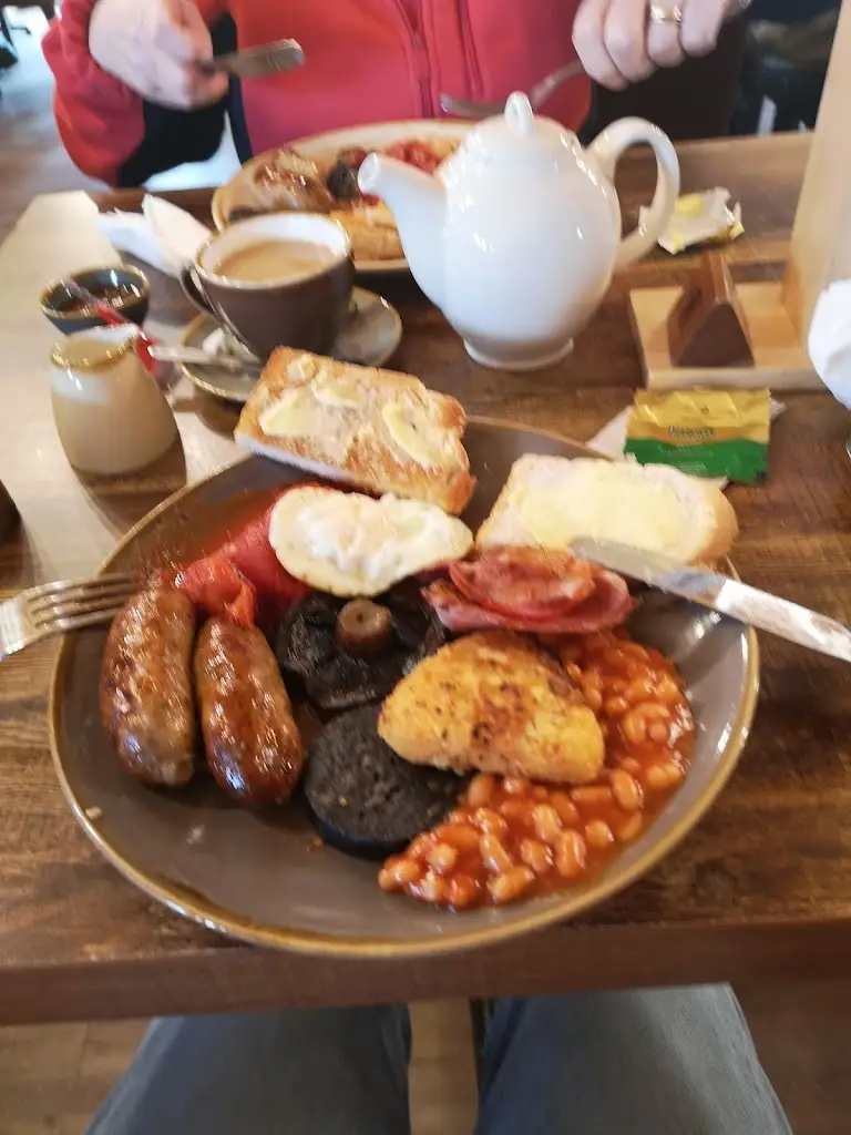 Menu_The Ploughman's Barn @ Manor Farm Shops_Leasingham_image_3