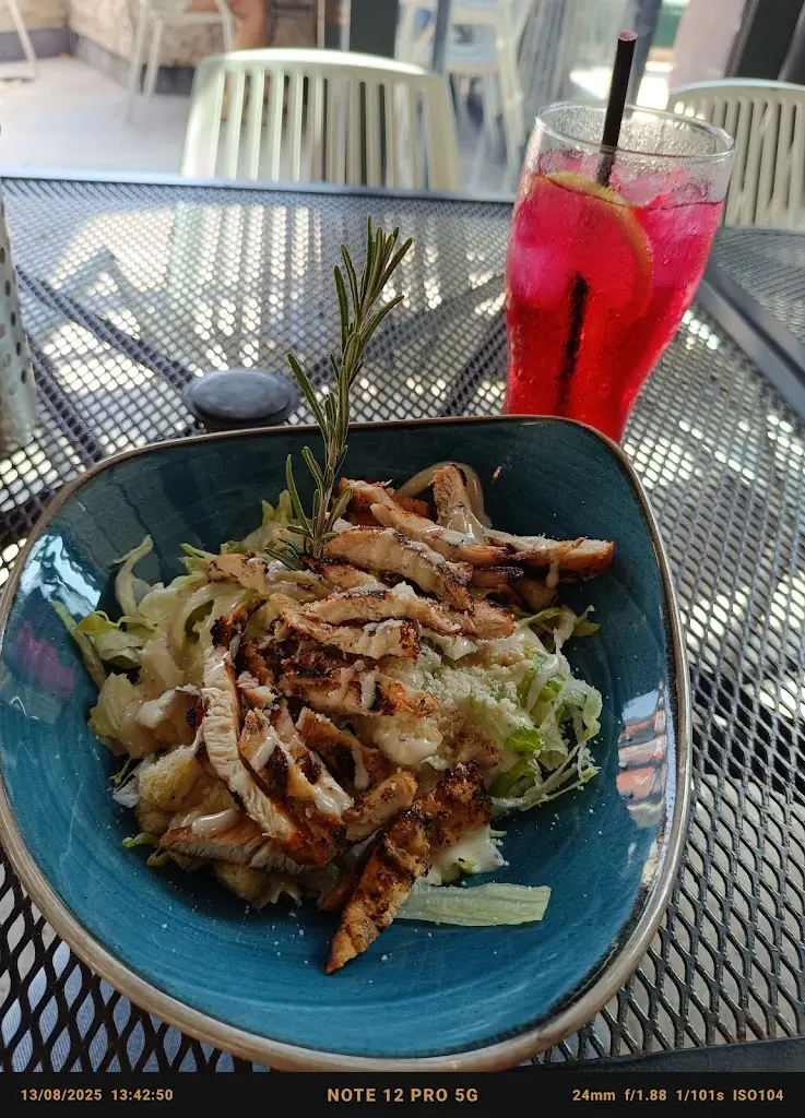 Maria Agudo_Al Dente Restaurant & Bar_Lark Hill_review