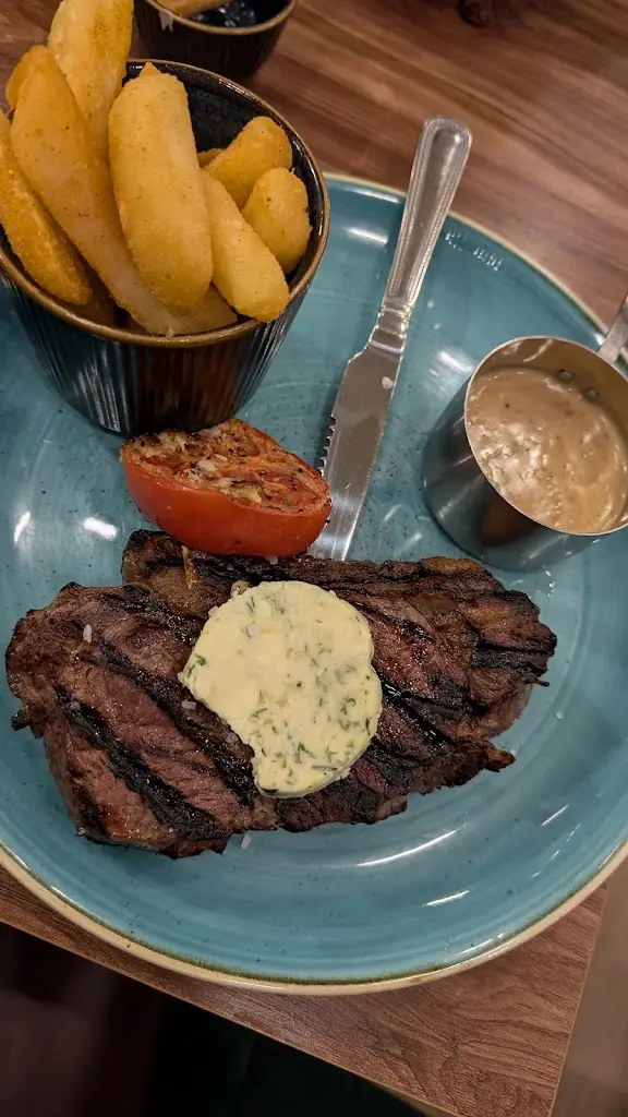 Yaroslava_Al Dente Restaurant & Bar_Lark Hill_review