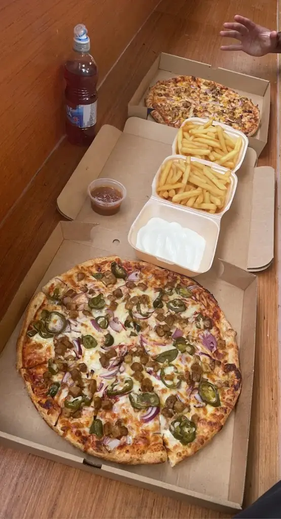 Larkhill Kebab And Pizza House_Lark Hill_slider_image_2