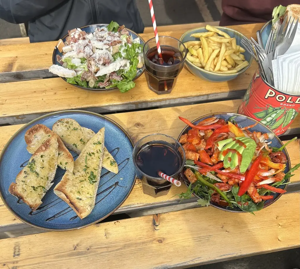 Joe McGarry_Pippin's Corner_Lark Hill_review