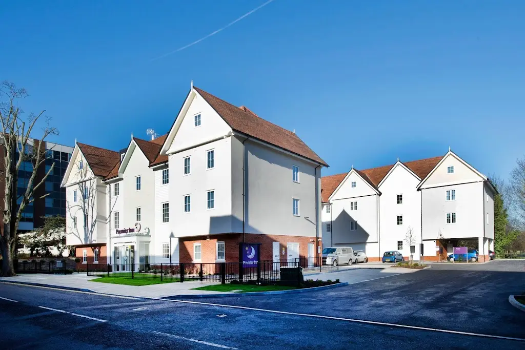 Premier Inn Colchester Town Centre (Castle) hotel_Layer de la Haye_slider_image_1