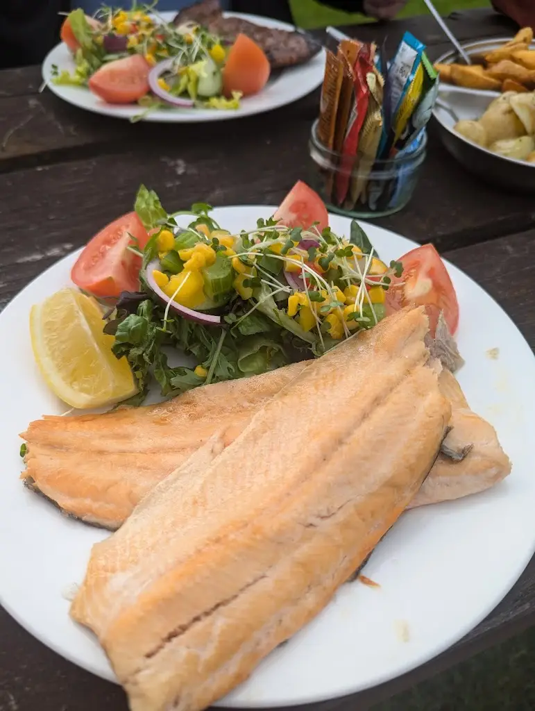 Menu_The Trout Inn_Lechlade_image_6