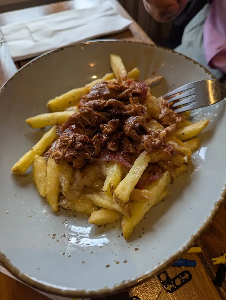 L W_The Riverside_Lechlade_recensione