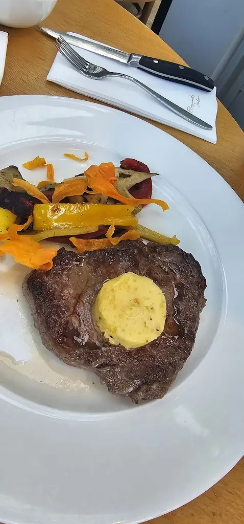 Nadine Berger_Gusto Italian - Knutsford_Knutsford_review