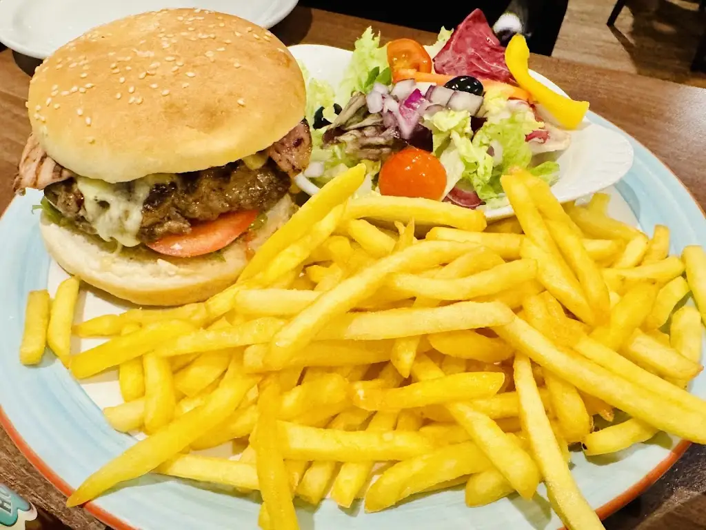 George Lau_Pastiche_Knutsford_review