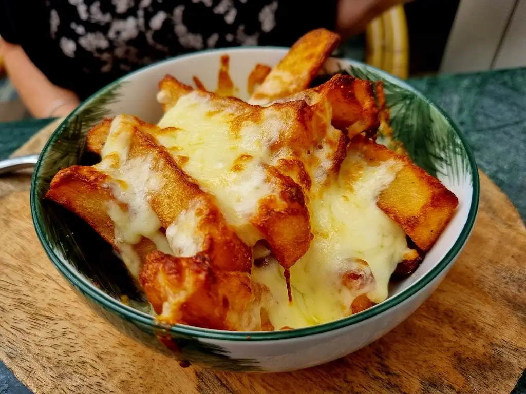 Jonathan Adams_Wallop Knutsford_Knutsford_review