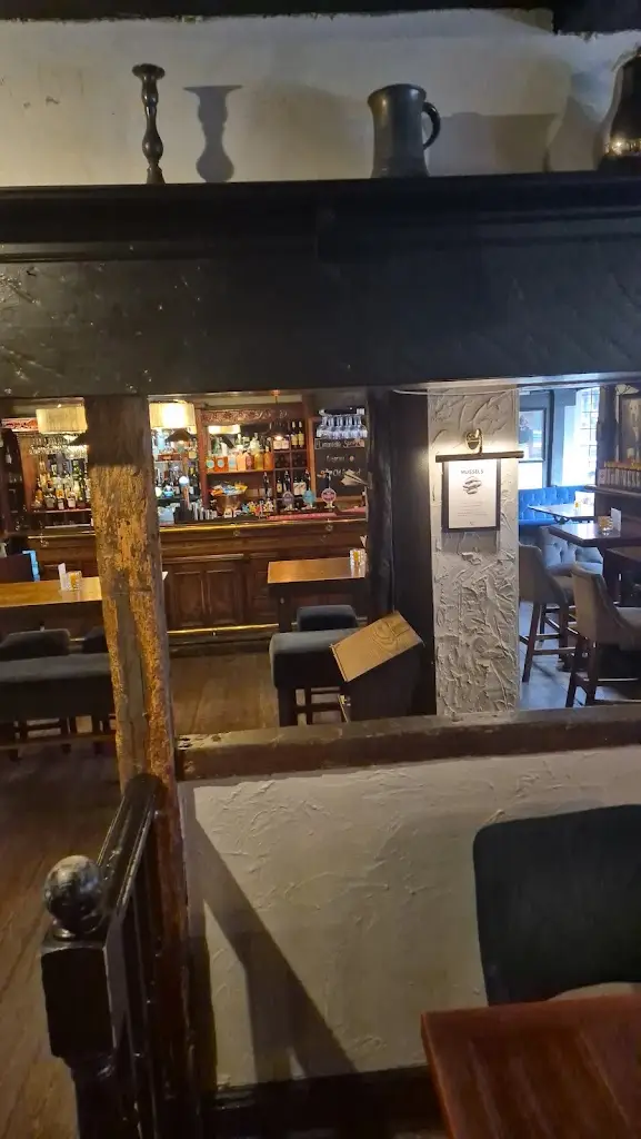 John Tidey_The Rose & Crown Inn_Knutsford_review