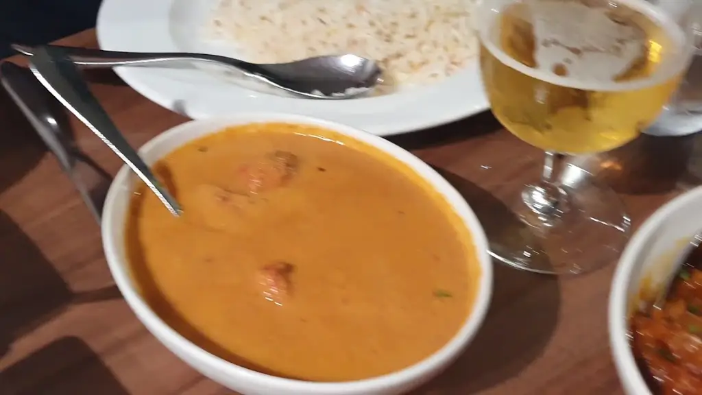 Sitara Restaurant_Ledbury_slider_image_2