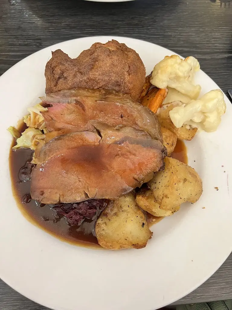 K. Worthington_Lavenham Greyhound_Lavenham_review