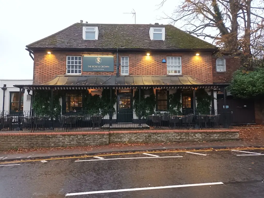 Rose & Crown Kings Langley_Abbots Langley_slider_image_3