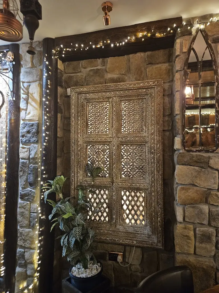 Jasleen k_Herb_Leicestershire_reseña