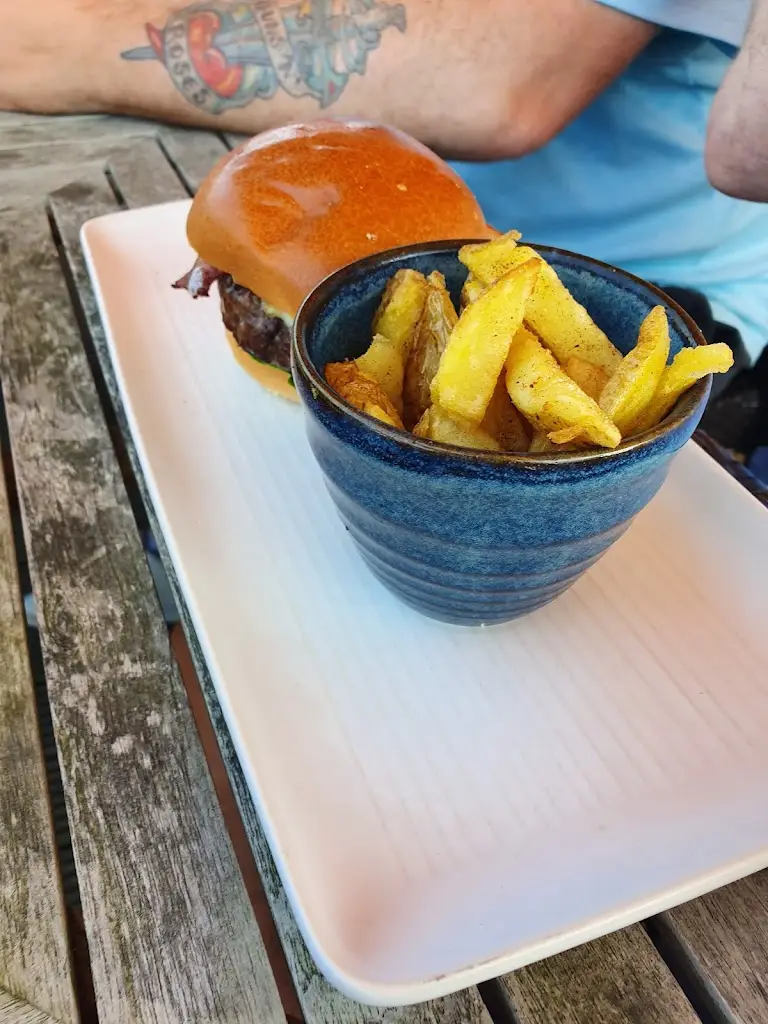 Menu_The Grove Lock, Leighton Buzzard_Leighton Buzzard_image_6