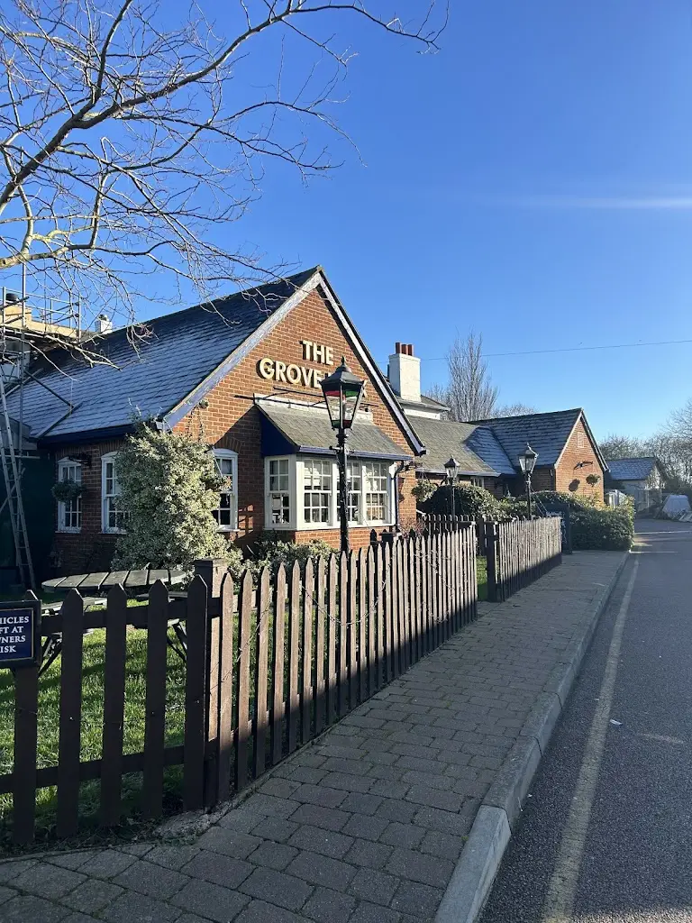 The Grove Lock, Leighton Buzzard_Leighton Buzzard_slider_image_3