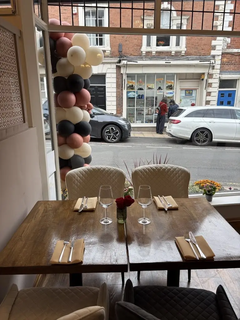 Smith Street Restaurant_Leek Wootton_slider_image_3