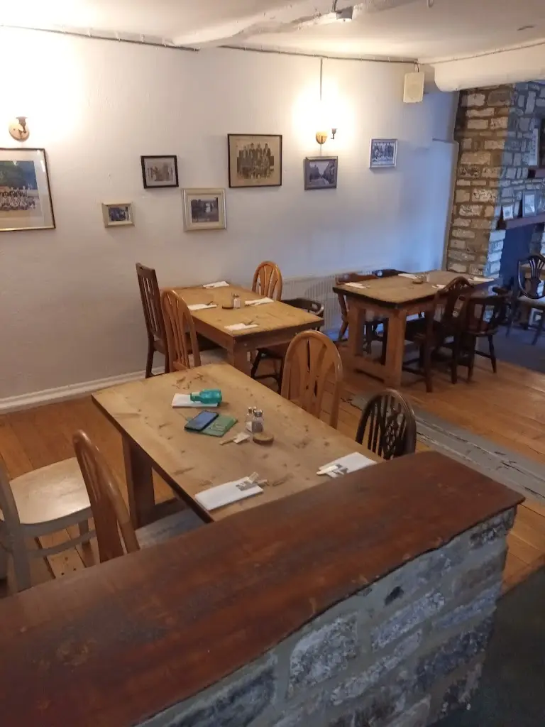 Black Swan_Langport_slider_image_3