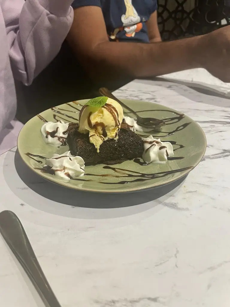 Soniya Chaudhry_Amrut Leicester_Leicester_review