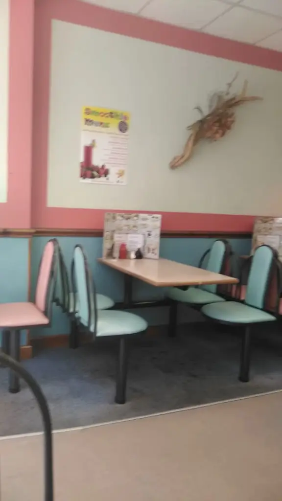 Poppins Restaurant Barking_Barking_slider_image_2