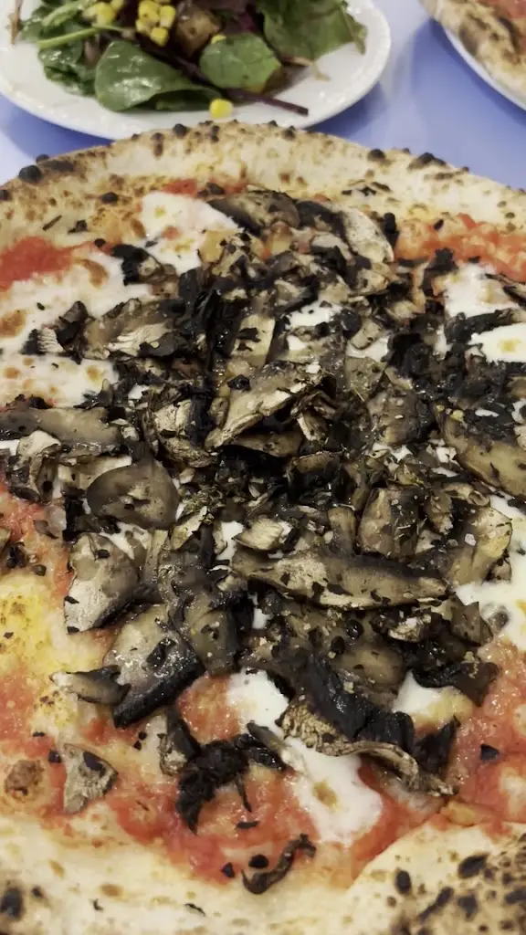 Rudy's Pizza Napoletana - Durham_Langley Park_slider_image_2