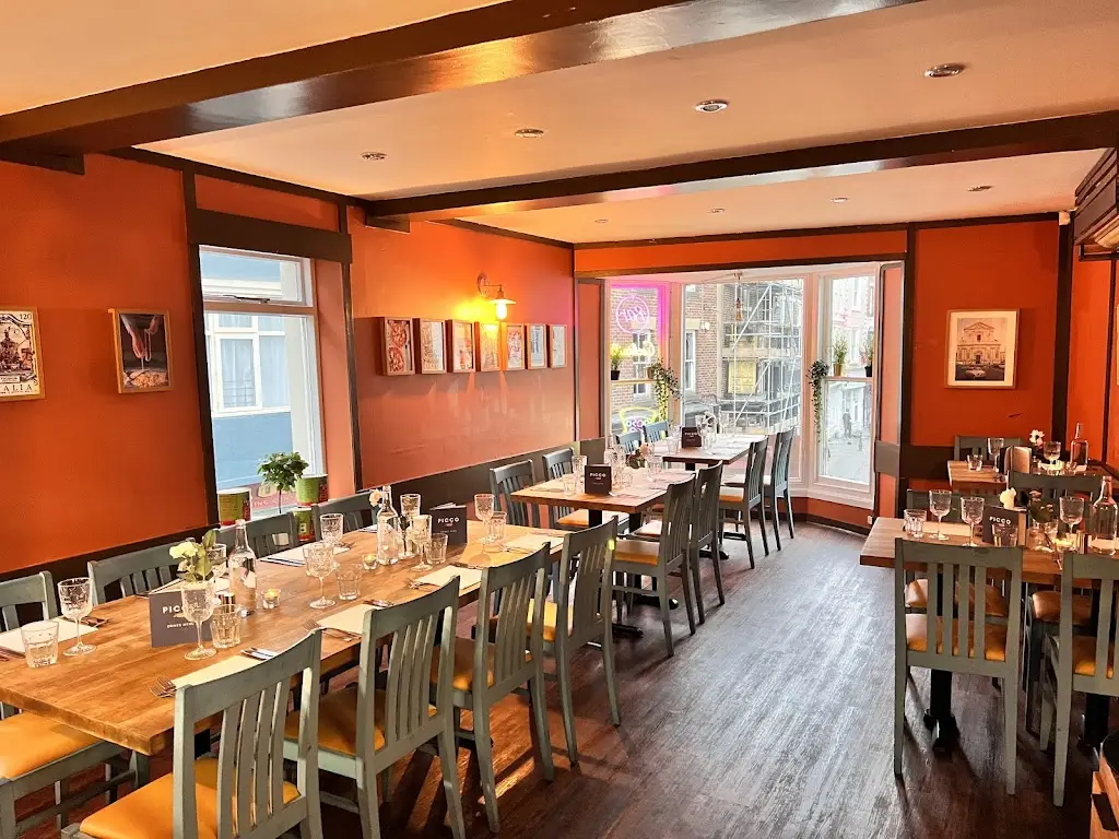 PICCO d'italia_Langley Park_slider_image_3