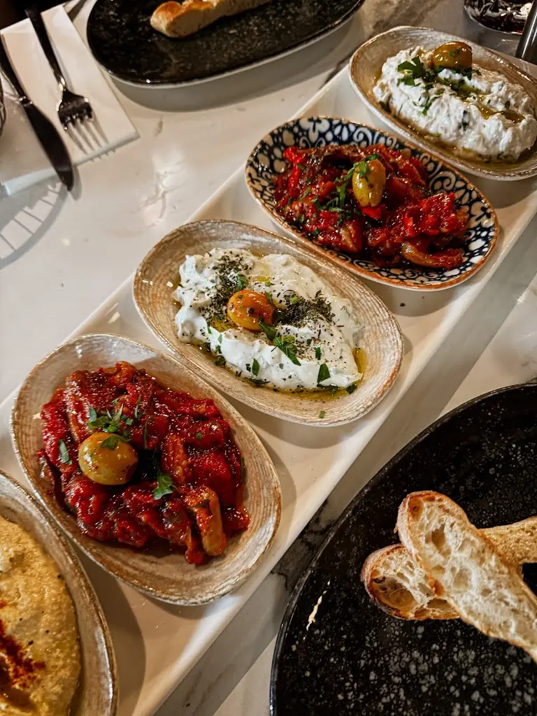 Adam Jason_Lara Grill_Barking_review