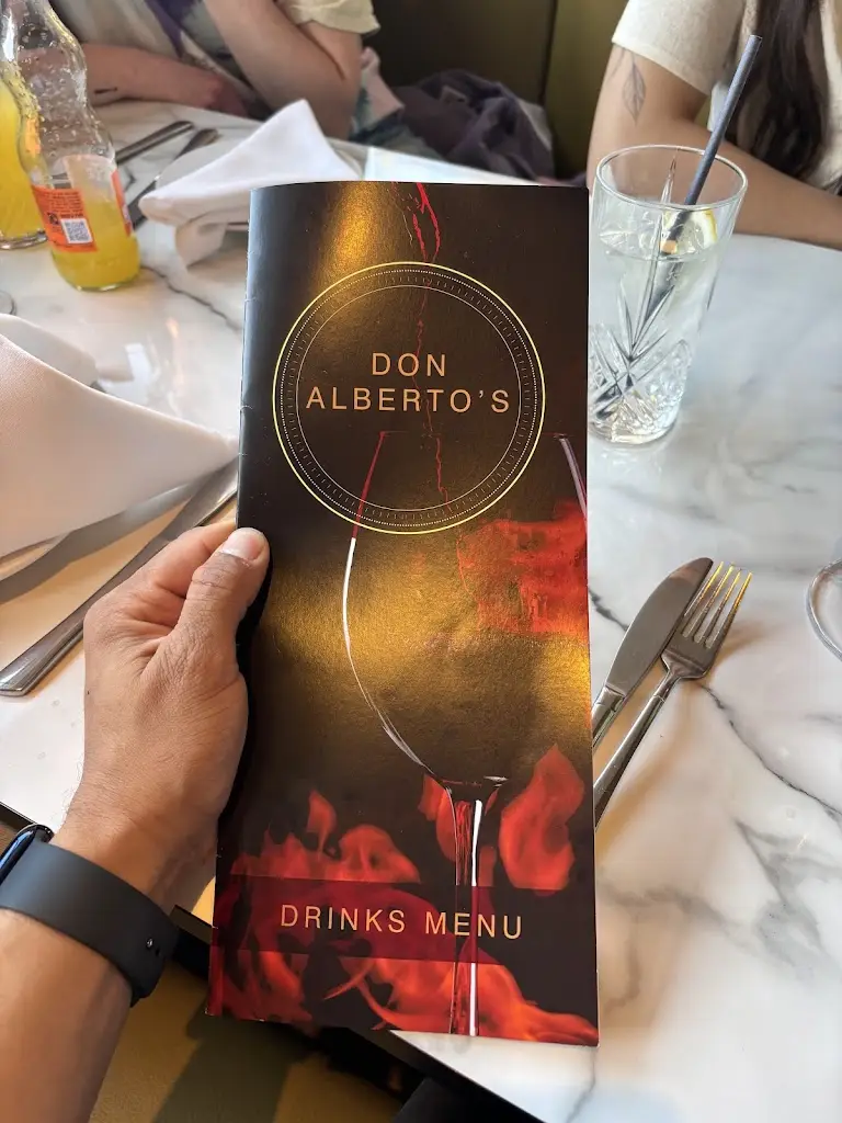 Edwar Rojas_Don Alberto's_Leigh_review