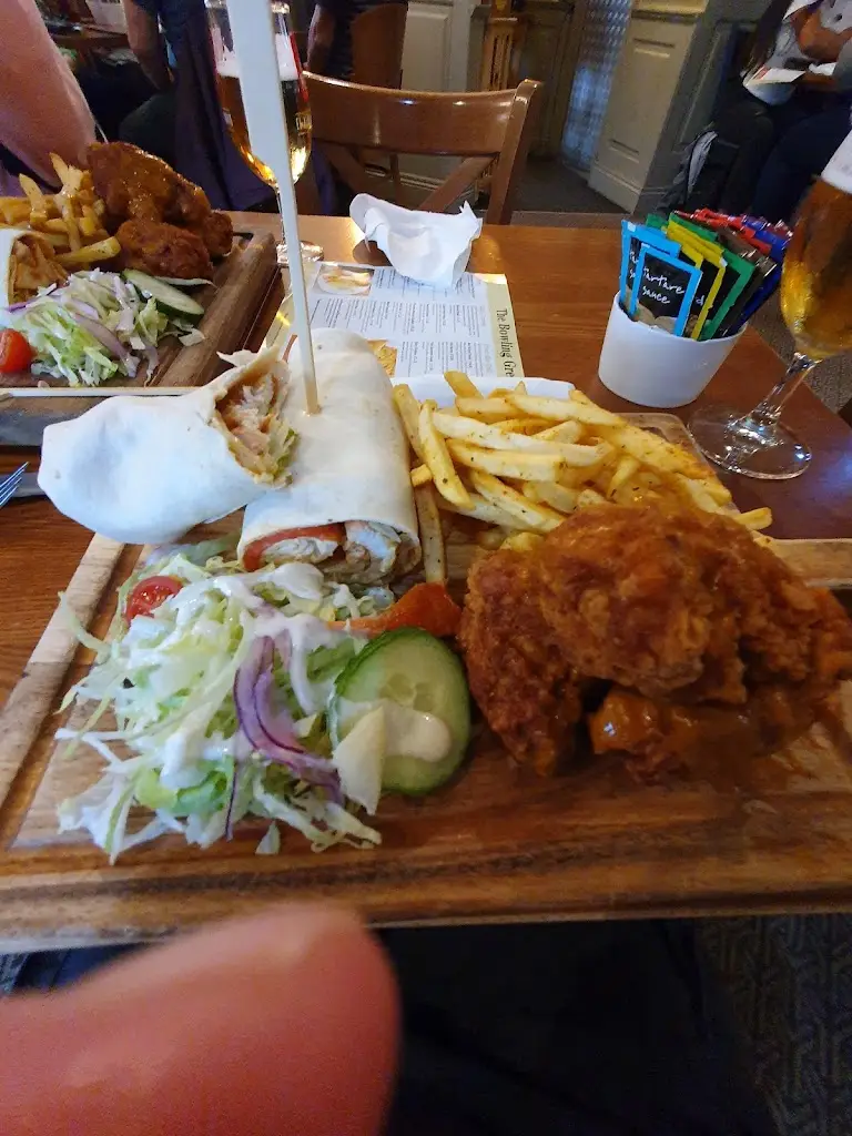 Dennis Smale_The Bowling Green Leigh Ltd_Leigh_review