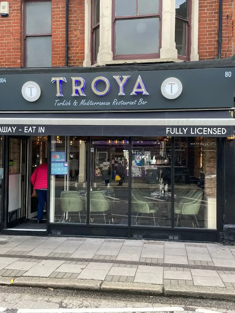 Troya Restaurant restaurant in Leigh