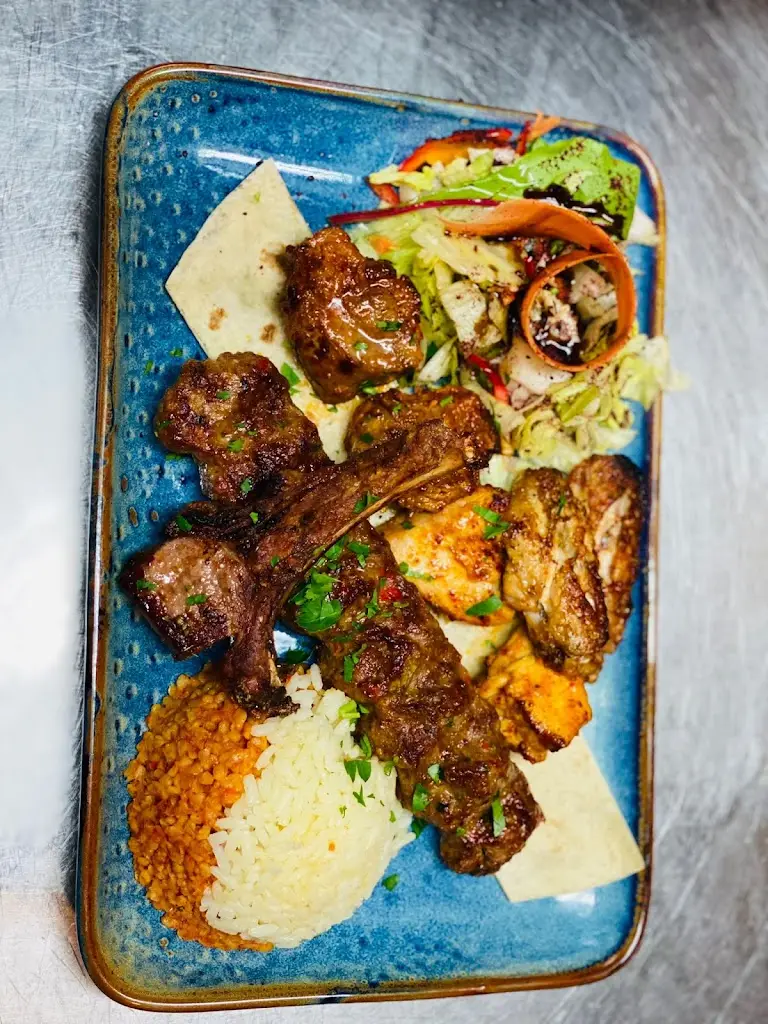 Troya Restaurant_Leigh_slider_image_3