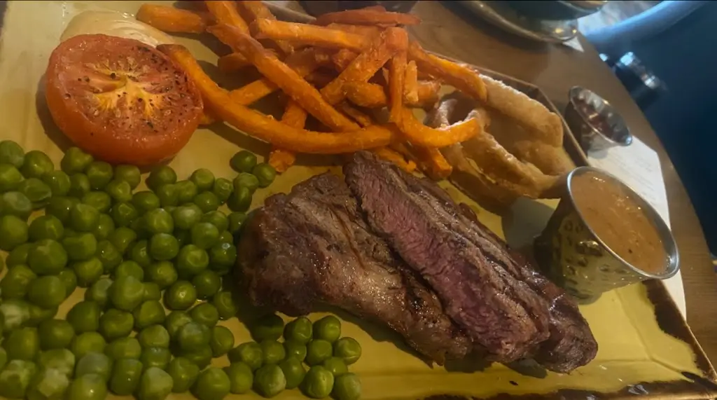 Nick Field_Harvester Atherleigh Leigh_Leigh_review