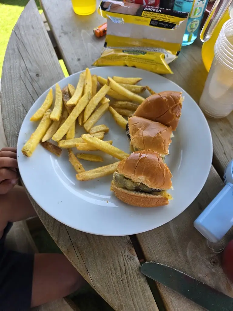 Karen Gray_The Bay View_Leysdown-on-Sea_recensione